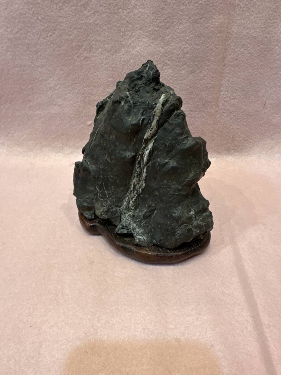 希少!古谷石天然 那智の滝 鑑賞石 和歌山県産 奇岩石 枯山水 銘 希少!古谷石天然 那智の滝 鑑賞石 和歌山県産 奇岩石 枯山水 銘