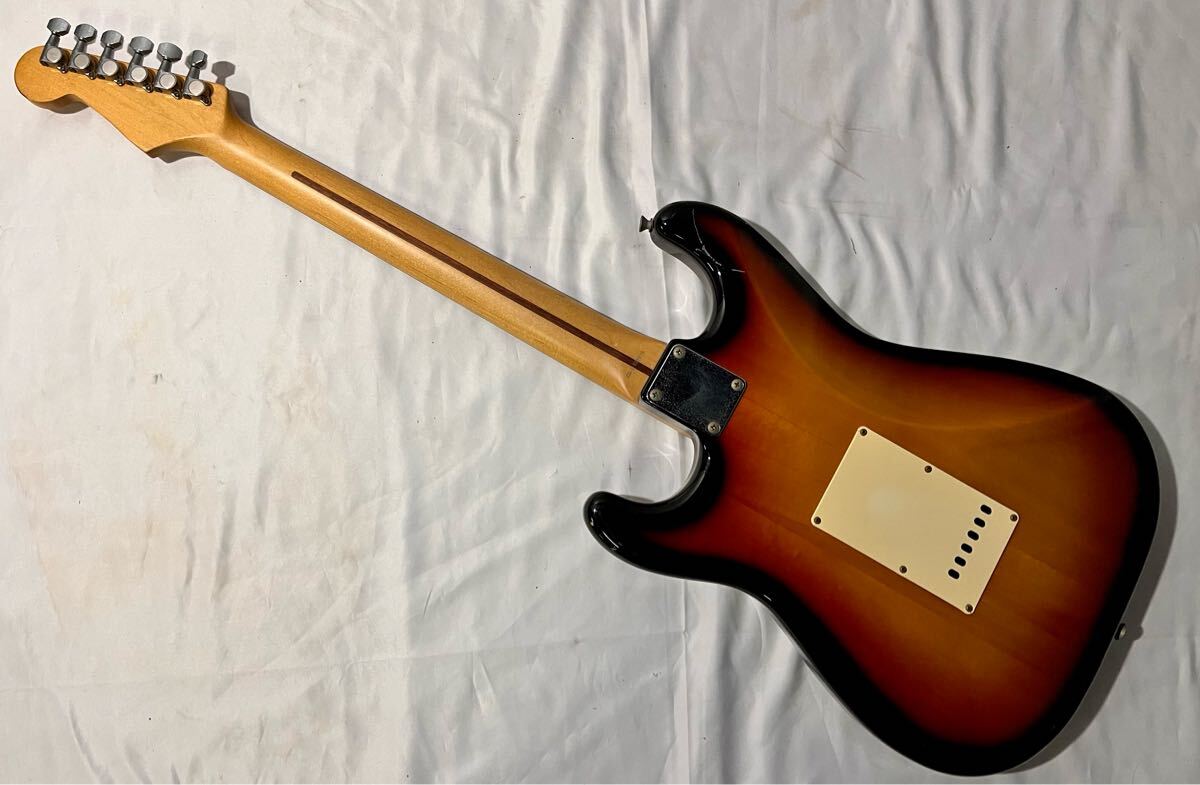 ② Fender フェンダー エレキギター ストラトキャスタータイプ ② Fender フェンダー エレキギター ストラトキャスタータイプ
