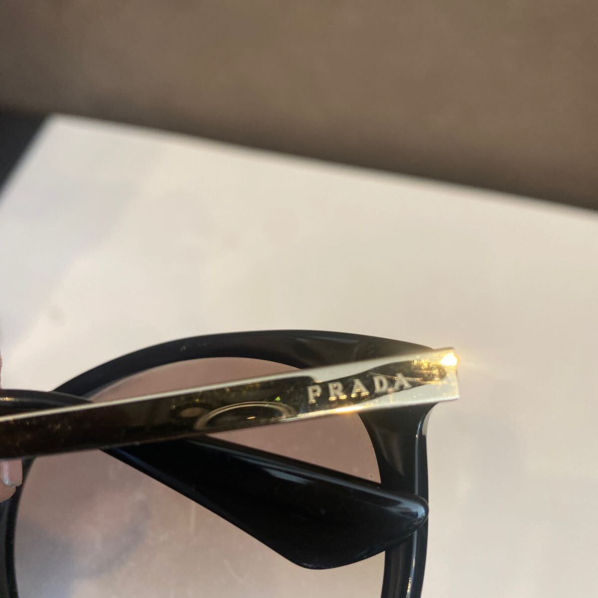 PRADA プラダ　 サングラス　55口21 
