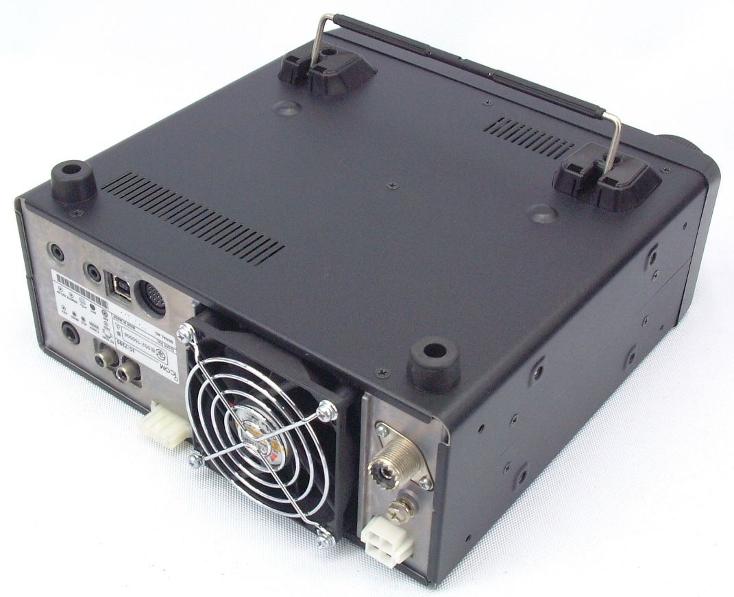 ICOM IC-7300 HF/50MHz 100W機 外観程度良品 (実用美品中古 ICOM IC-7300 HF/50MHz 100W機 外観程度良品 (実用美品中古