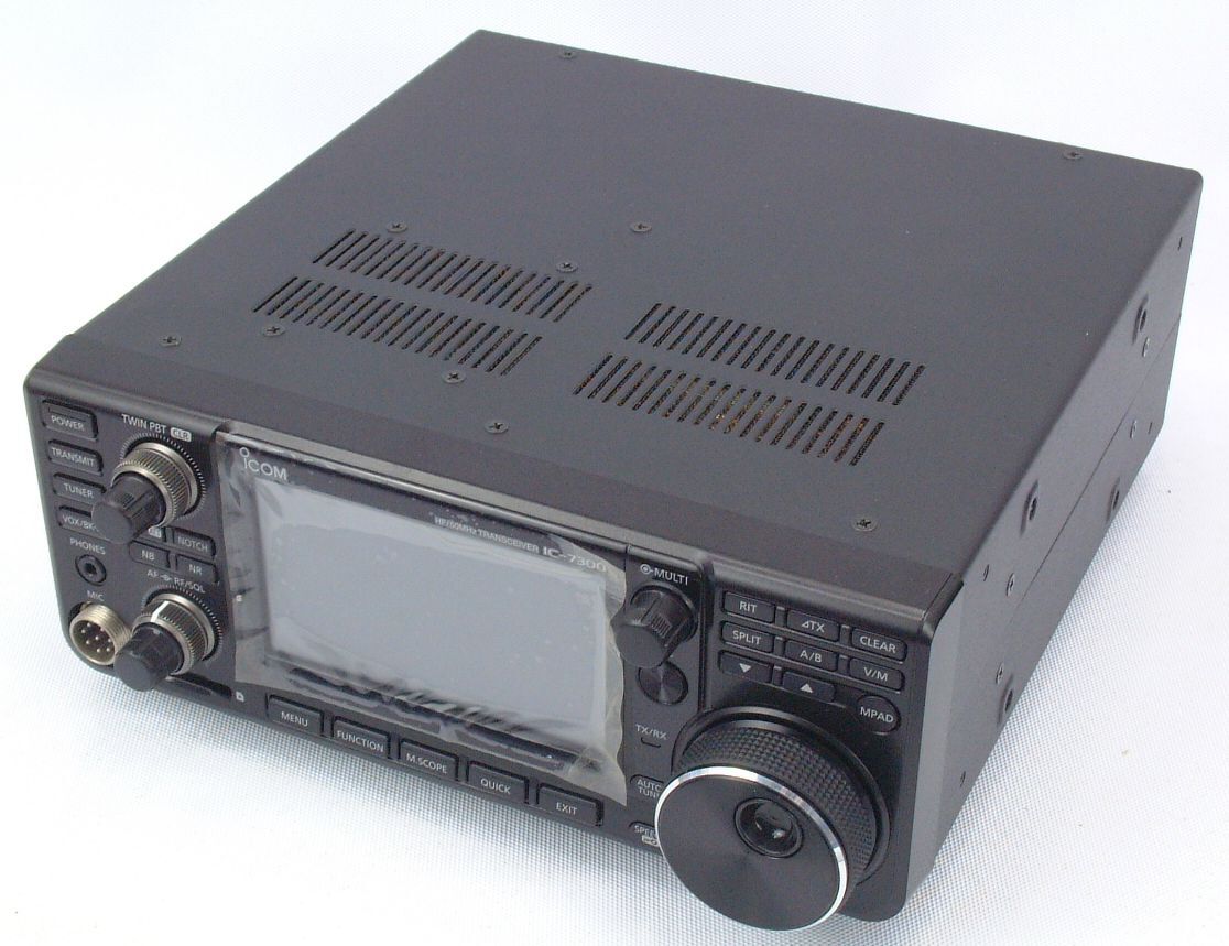 ICOM IC-7300 HF/50MHz 100W機 外観程度良品 (実用美品中古 ICOM IC-7300 HF/50MHz 100W機 外観程度良品 (実用美品中古