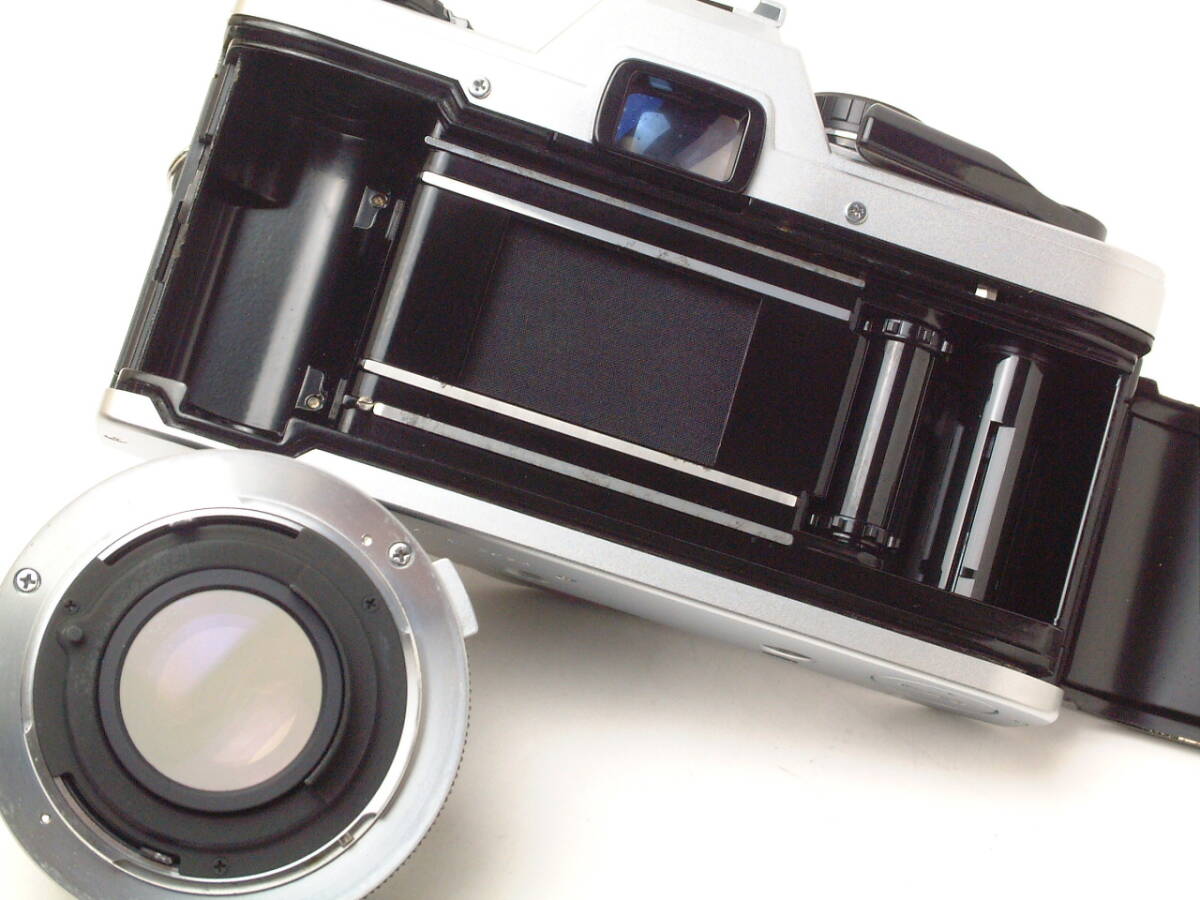 OLYMPUS OM10 + F.ZUIKO AUTO-S 50mm F1.8 (実用美品/通電/動作 OLYMPUS OM10 + F.ZUIKO AUTO-S 50mm F1.8 (実用美品/通電/動作