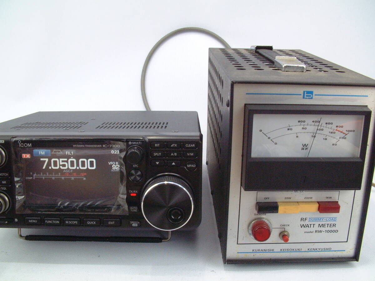 ICOM IC-7300 HF/50MHz 100W機 外観程度良品 (実用美品中古 ICOM IC-7300 HF/50MHz 100W機 外観程度良品 (実用美品中古