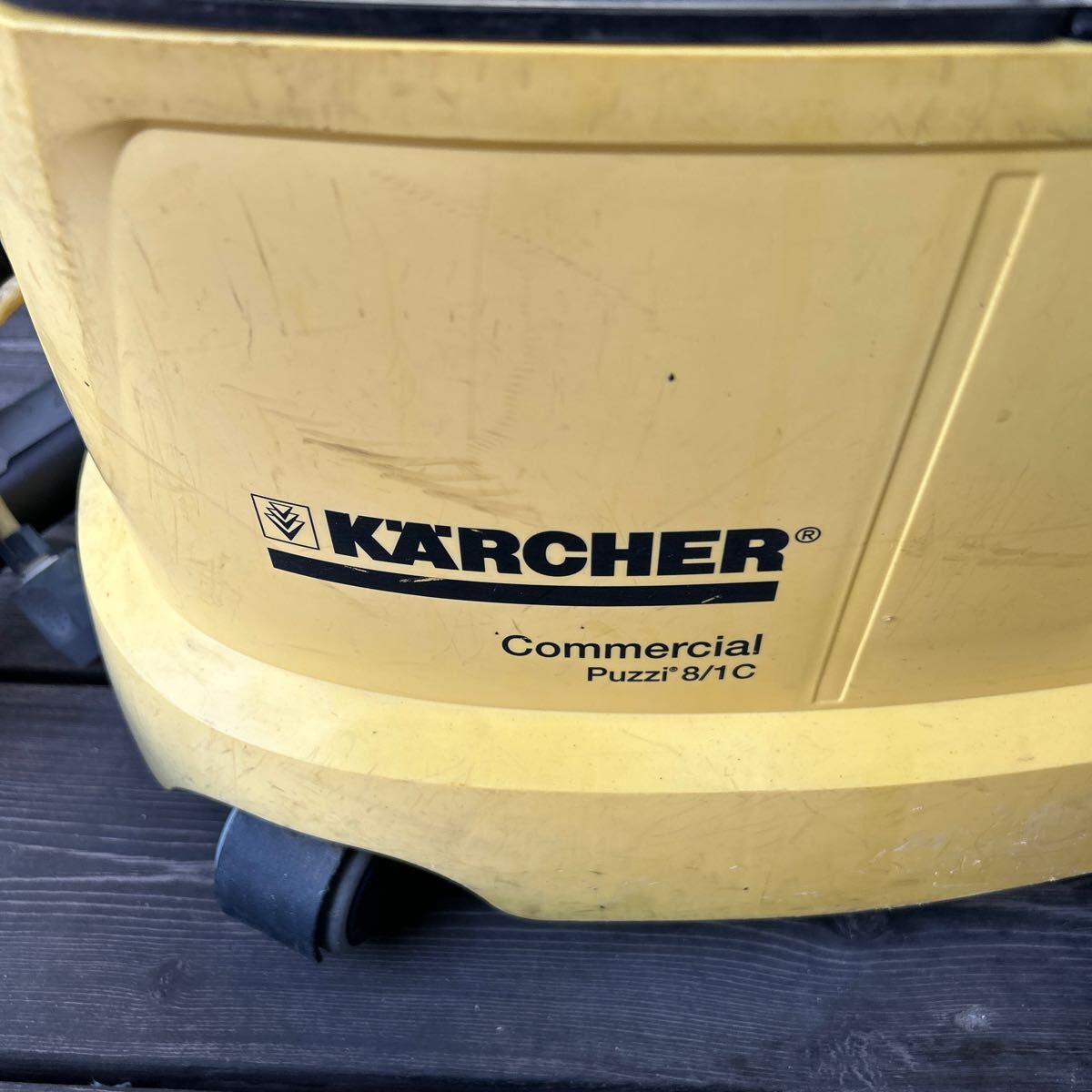 KARCHER ケルヒャー 業務用 カーペットリンスクリーナー Puzzi 8 KARCHER ケルヒャー 業務用 カーペットリンスクリーナー Puzzi 8