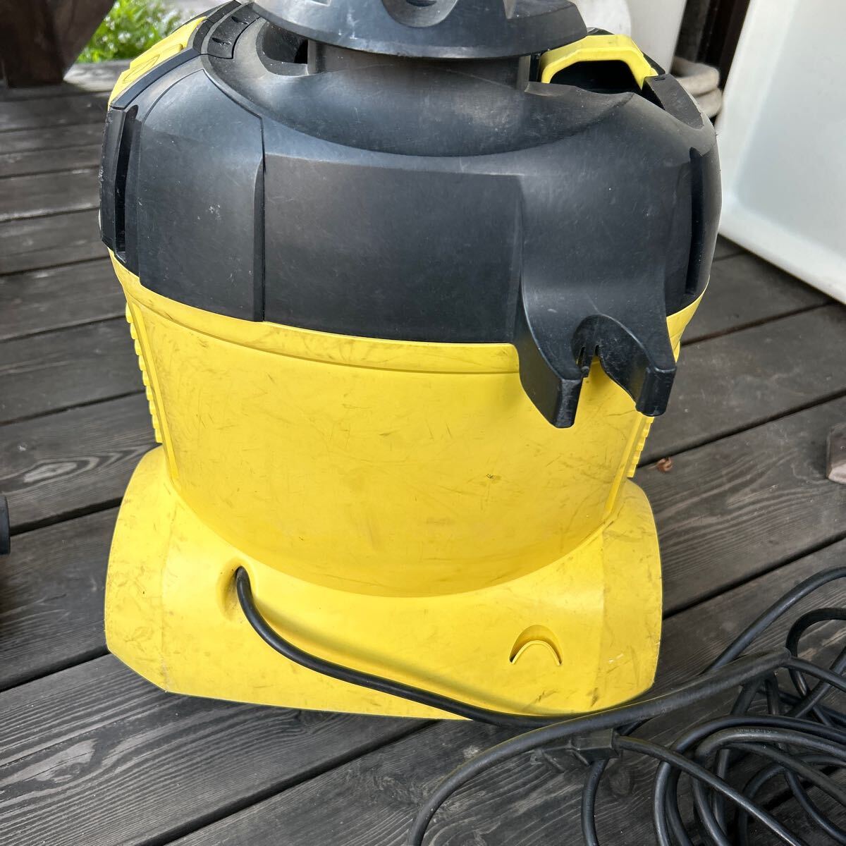 KARCHER ケルヒャー 業務用 カーペットリンスクリーナー Puzzi 8 KARCHER ケルヒャー 業務用 カーペットリンスクリーナー Puzzi 8