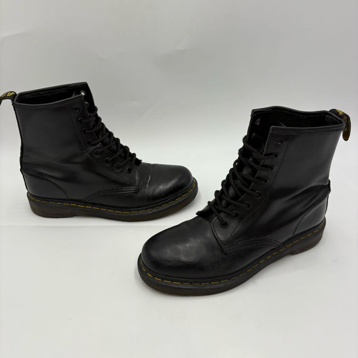 C □ 極上レザー使用 '人気 イエローステッチ' Dr.Martens C □ 極上レザー使用 '人気 イエローステッチ' Dr.Martens