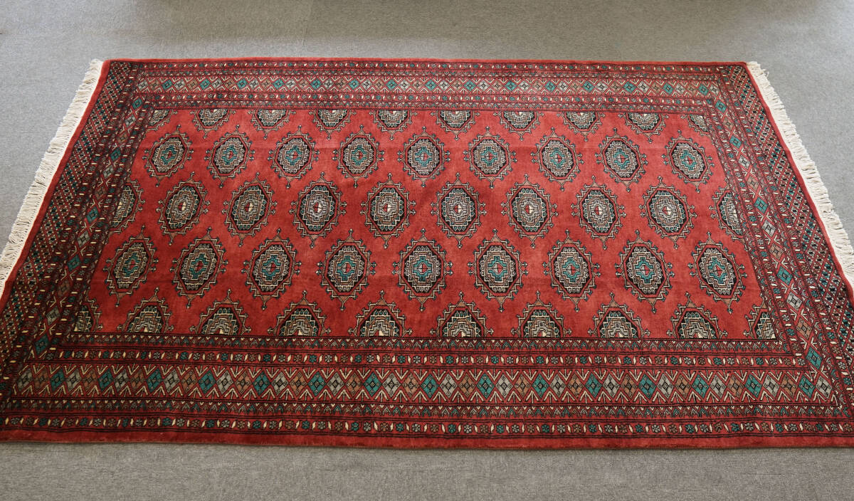 200×126cm パキスタン手織り絨毯|Yahoo!フリマ(旧PayPayフリマ) 200×126cm パキスタン手織り絨毯|Yahoo!フリマ(旧PayPayフリマ)