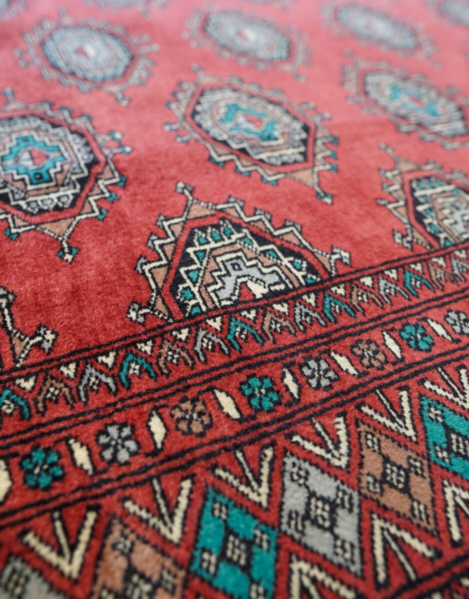 200×126cm パキスタン手織り絨毯|Yahoo!フリマ(旧PayPayフリマ) 200×126cm パキスタン手織り絨毯|Yahoo!フリマ(旧PayPayフリマ)