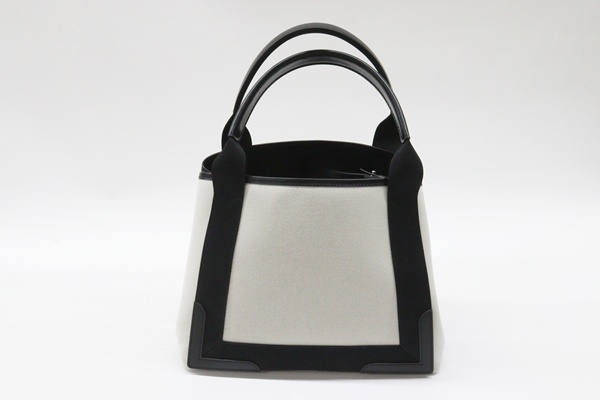 BALENCIAGA バレンシアガ ネイビー スモールカバス 339933 美品 BALENCIAGA バレンシアガ ネイビー スモールカバス 339933 美品