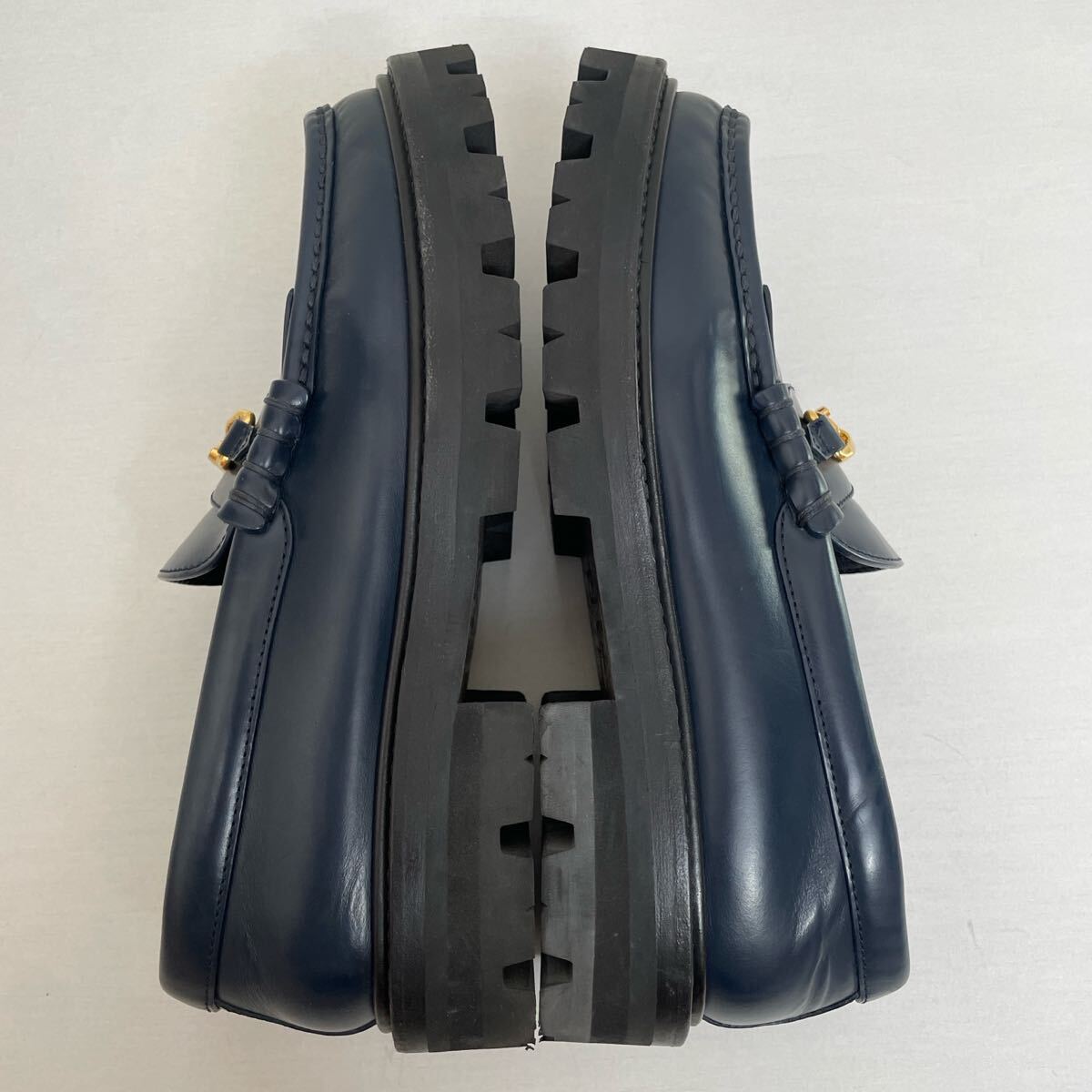 セリーヌ トリオンフチェーン付 CELINE マーガレット ローファ セリーヌ トリオンフチェーン付 CELINE マーガレット ローファ