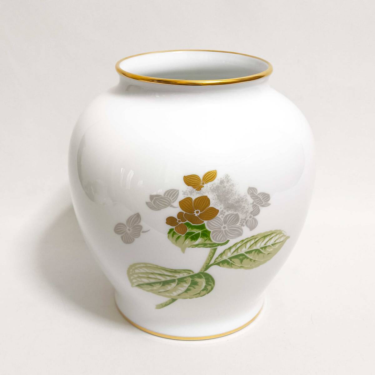 大倉陶園 紫陽花 金彩 花瓶 花器 花入 大倉陶器 OKURA (大倉陶園 大倉陶園 紫陽花 金彩 花瓶 花器 花入 大倉陶器 OKURA (大倉陶園