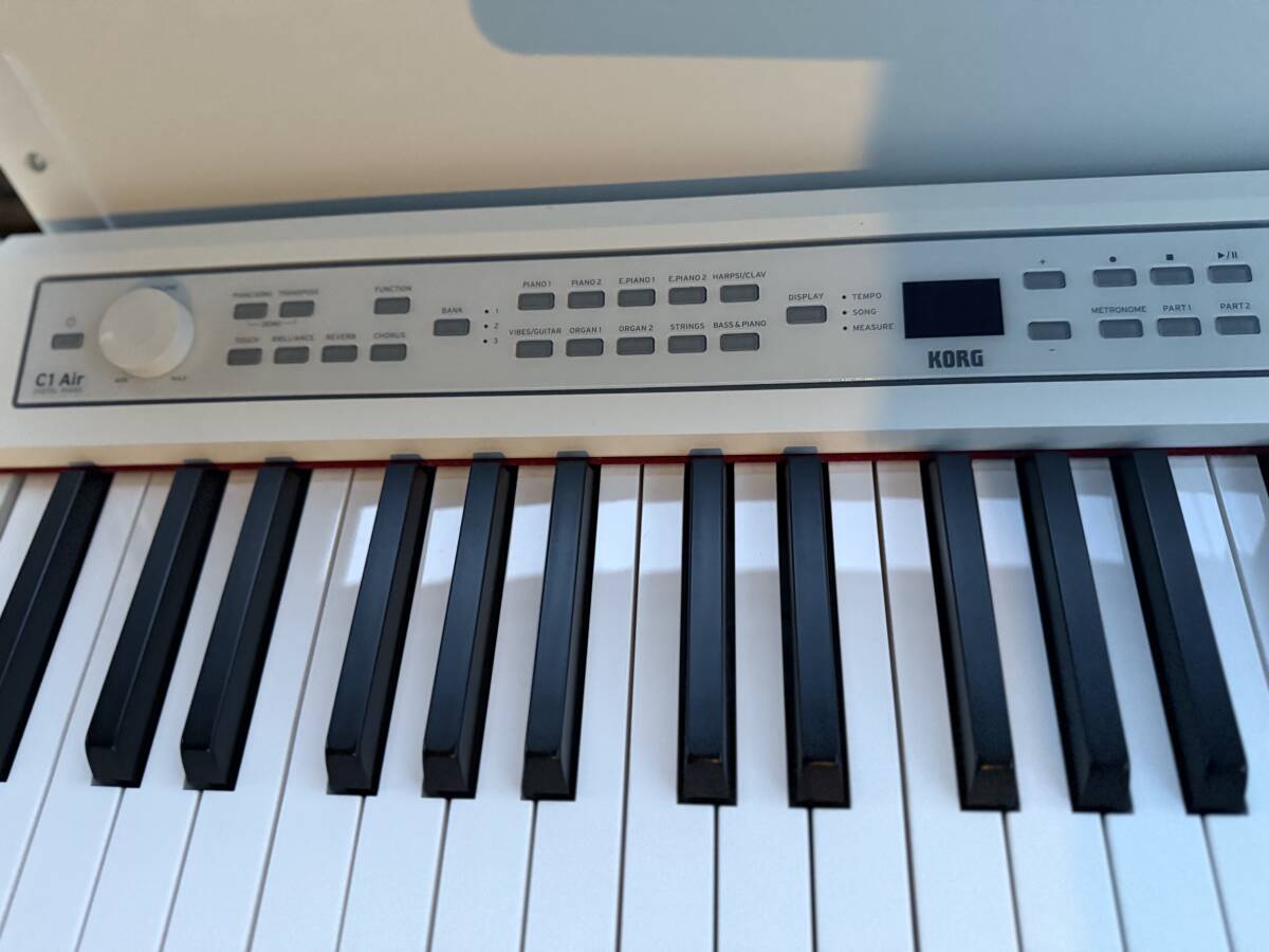 美品 KORG C1 Air 電子ピアノ キーボード 88鍵盤 2021年製 鍵盤 美品 KORG C1 Air 電子ピアノ キーボード 88鍵盤 2021年製 鍵盤