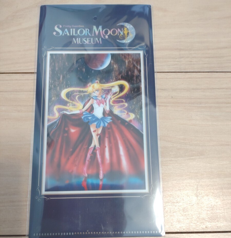 セーラームーンミュージアム オリジナルマルチケース セーラームーンミュージアム オリジナルマルチケース