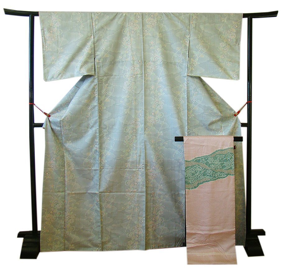 時代屋 裄67.1cm 本場 白大島紬 なごや帯 帯〆 帯揚げ 4点 時代屋 裄67.1cm 本場 白大島紬 なごや帯 帯〆 帯揚げ 4点