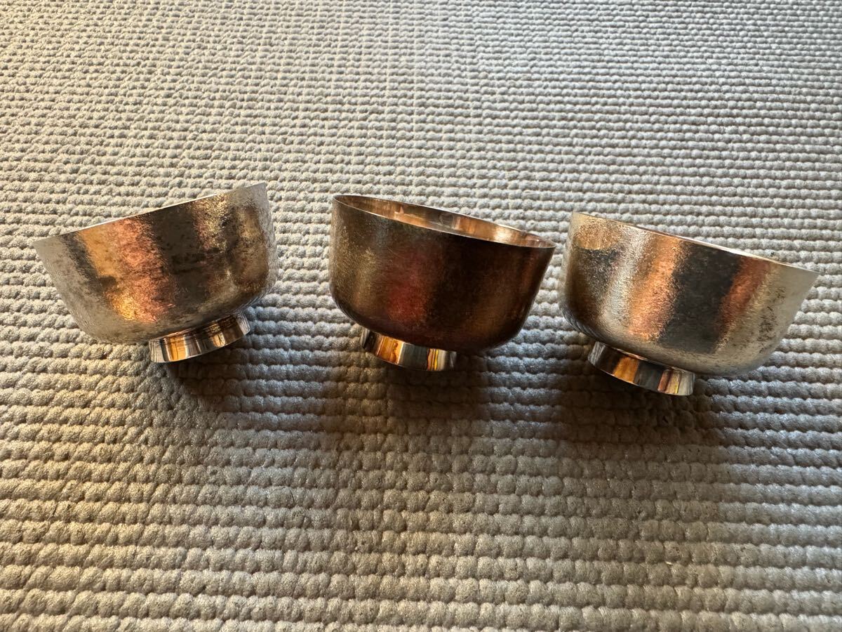 4 うぶだし品 中古 純銀 盃 3個セット 58.2g 刻印有 4 うぶだし品 中古 純銀 盃 3個セット 58.2g 刻印有