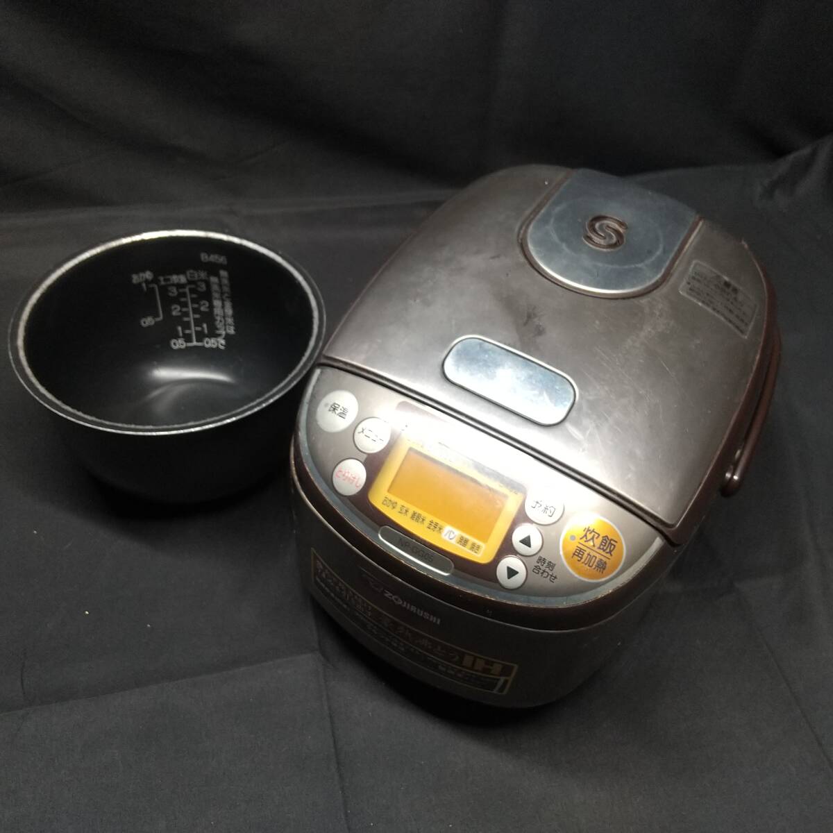 【基本動(dòng)作確認(rèn)済み】 ZOJIRUSHI/象印 極め炊き IH 炊飯器 3合 黒まる厚釜 無洗米 パン NP-GG05