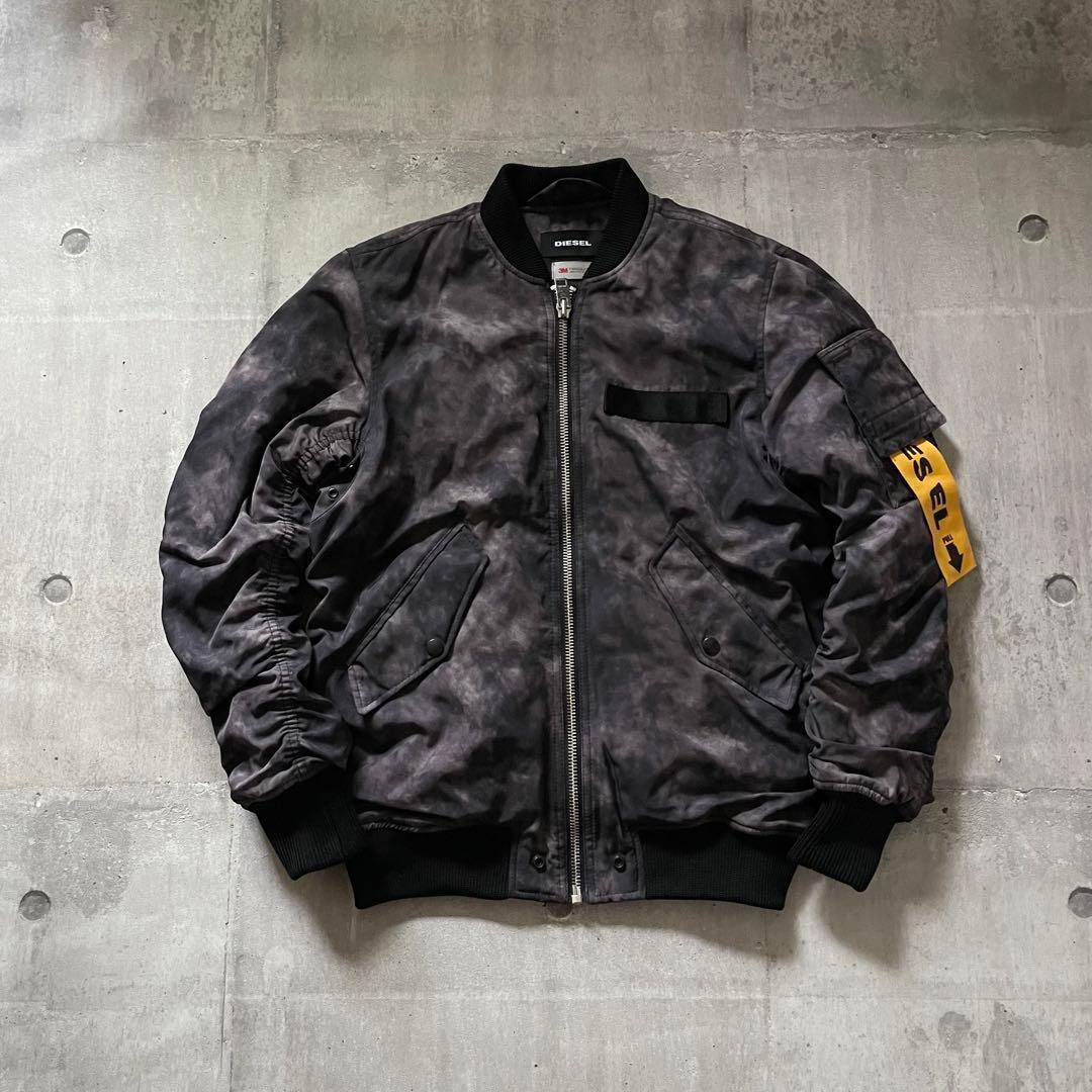 美品 DIESEL ムラ染め MA-1 ボンバージャケット デジタルカモ 美品 DIESEL ムラ染め MA-1 ボンバージャケット デジタルカモ