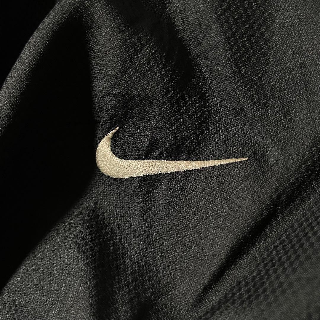 00s archive NIKE ハーフジップ ナイロンプルオーバー y2k 00s archive NIKE ハーフジップ ナイロンプルオーバー y2k