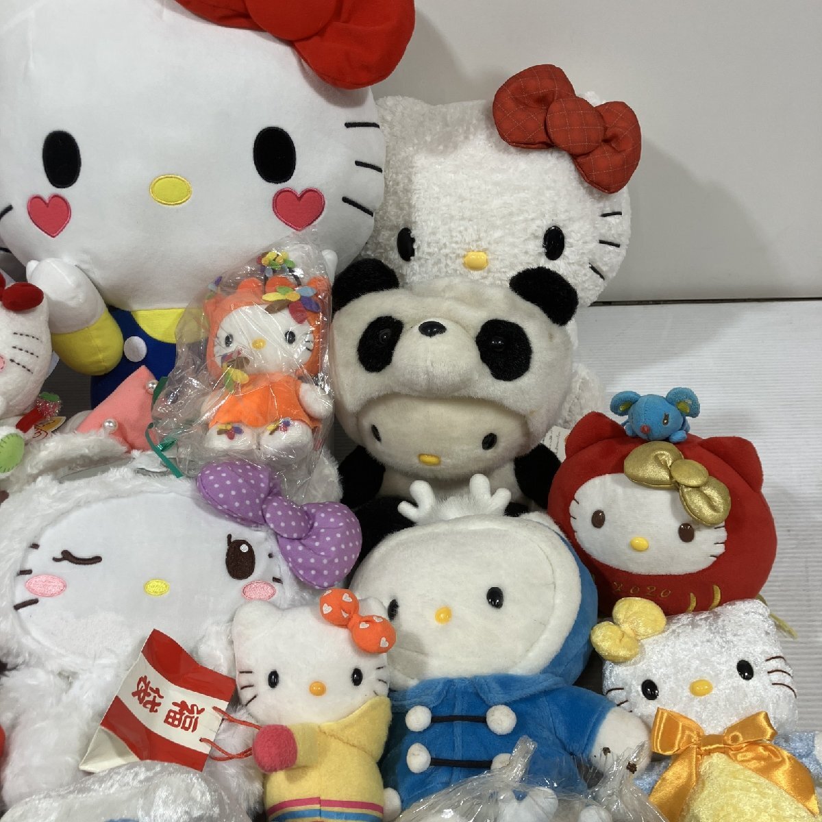 ◎ sanrio サンリオ ハローキティ ぬいぐるみまとめ 礼服 ドレス ◎ sanrio サンリオ ハローキティ ぬいぐるみまとめ 礼服 ドレス