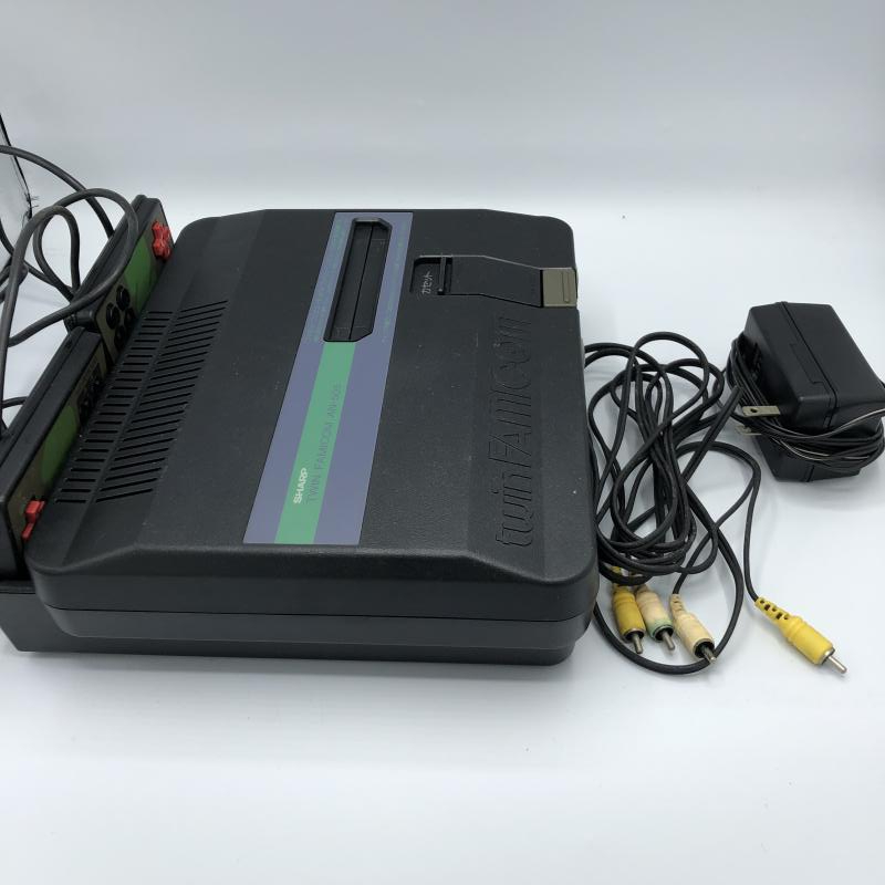 ジャンク)ツインファミコン SHARP AN-505 通電確認済み(テレビ ジャンク)ツインファミコン SHARP AN-505 通電確認済み(テレビ
