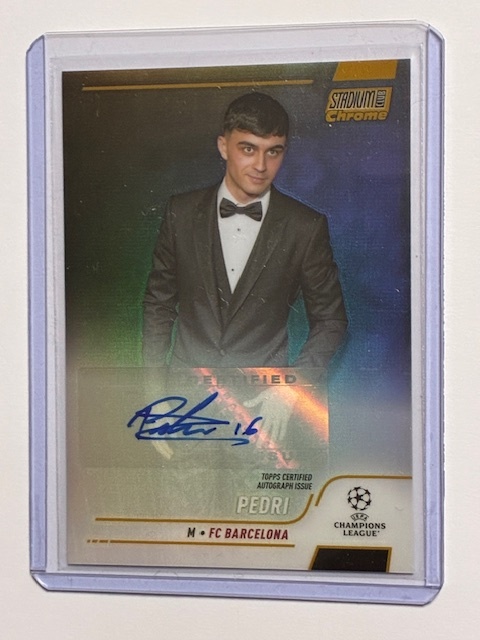 2021-22 Topps Stadium Club Chrome UEFA Gold Refractors 2021-22 Topps Stadium Club Chrome UEFA Gold Refractors
