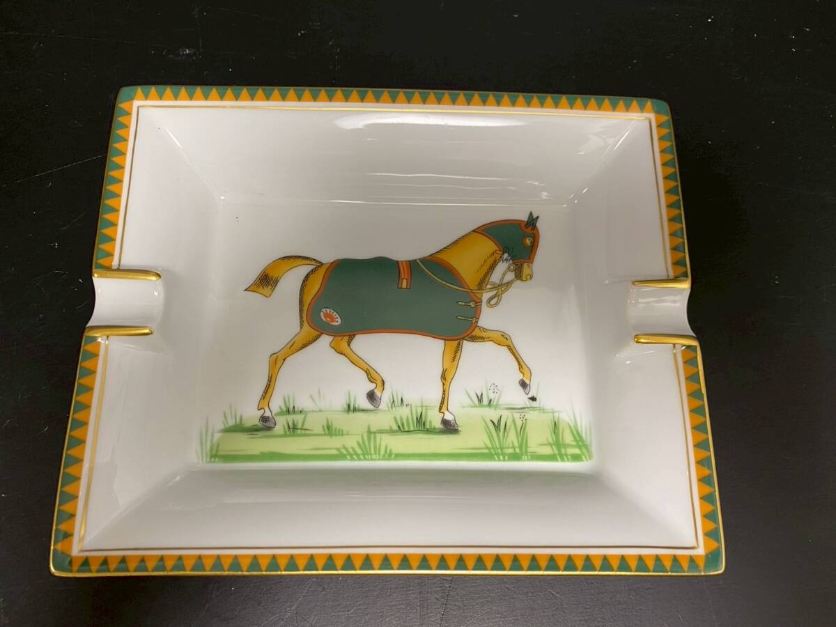 ☆a-148【美品】Hermes エルメス 馬柄 灰皿 アッシュトレイ ☆a-148【美品】Hermes エルメス 馬柄 灰皿 アッシュトレイ