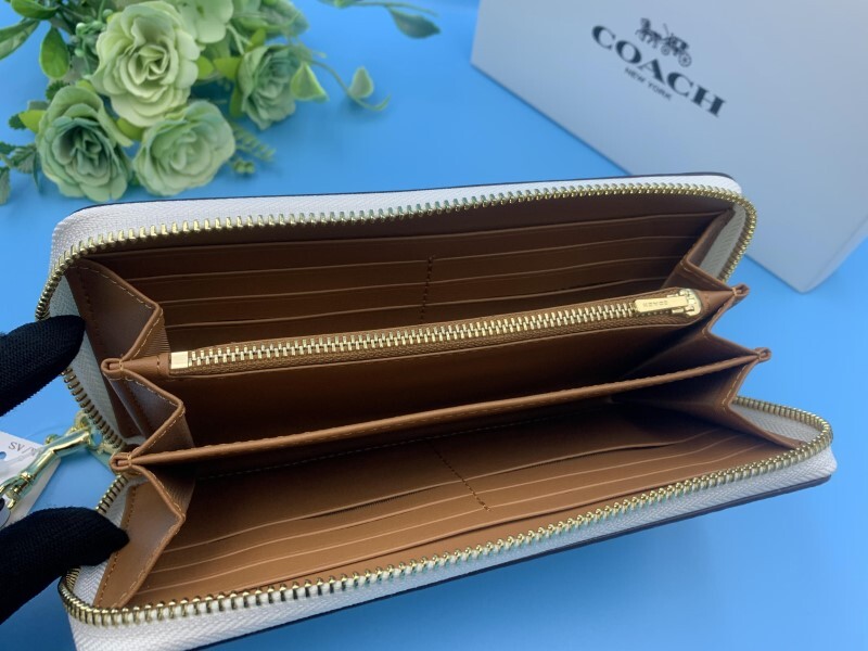 コーチ COACH 長財布 財布 レディース ホワイト 白 贈り物 コーチ COACH 長財布 財布 レディース ホワイト 白 贈り物