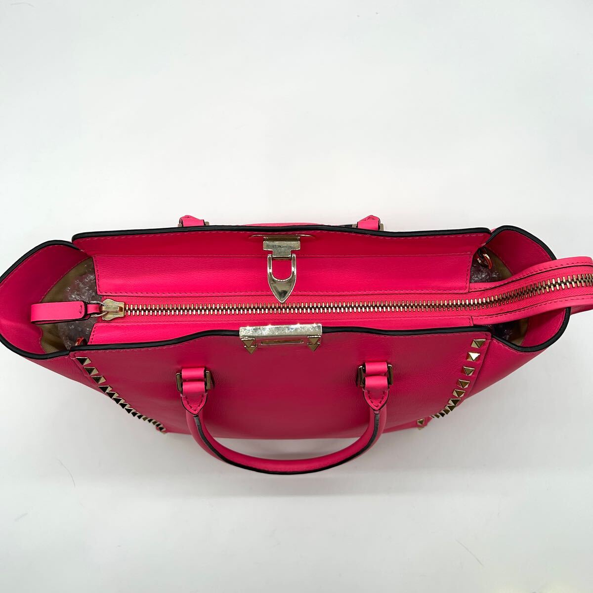 極美品 VALENTINO ヴァレンティノ 2way ハンドバッグ ショルダー 極美品 VALENTINO ヴァレンティノ 2way ハンドバッグ ショルダー