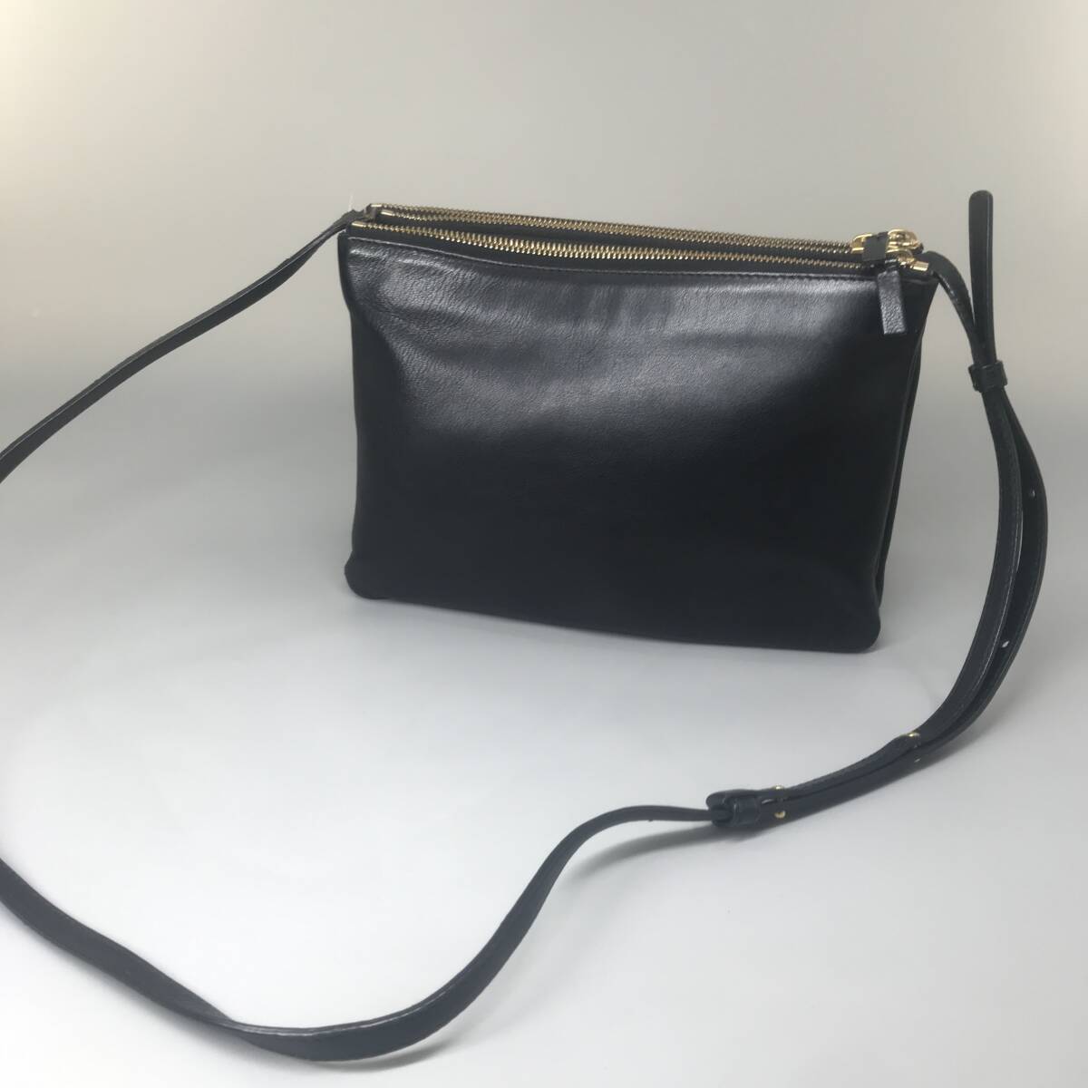 美品】CELINE/セリーヌ トリオスモール ショルダーバッグ 美品】CELINE/セリーヌ トリオスモール ショルダーバッグ
