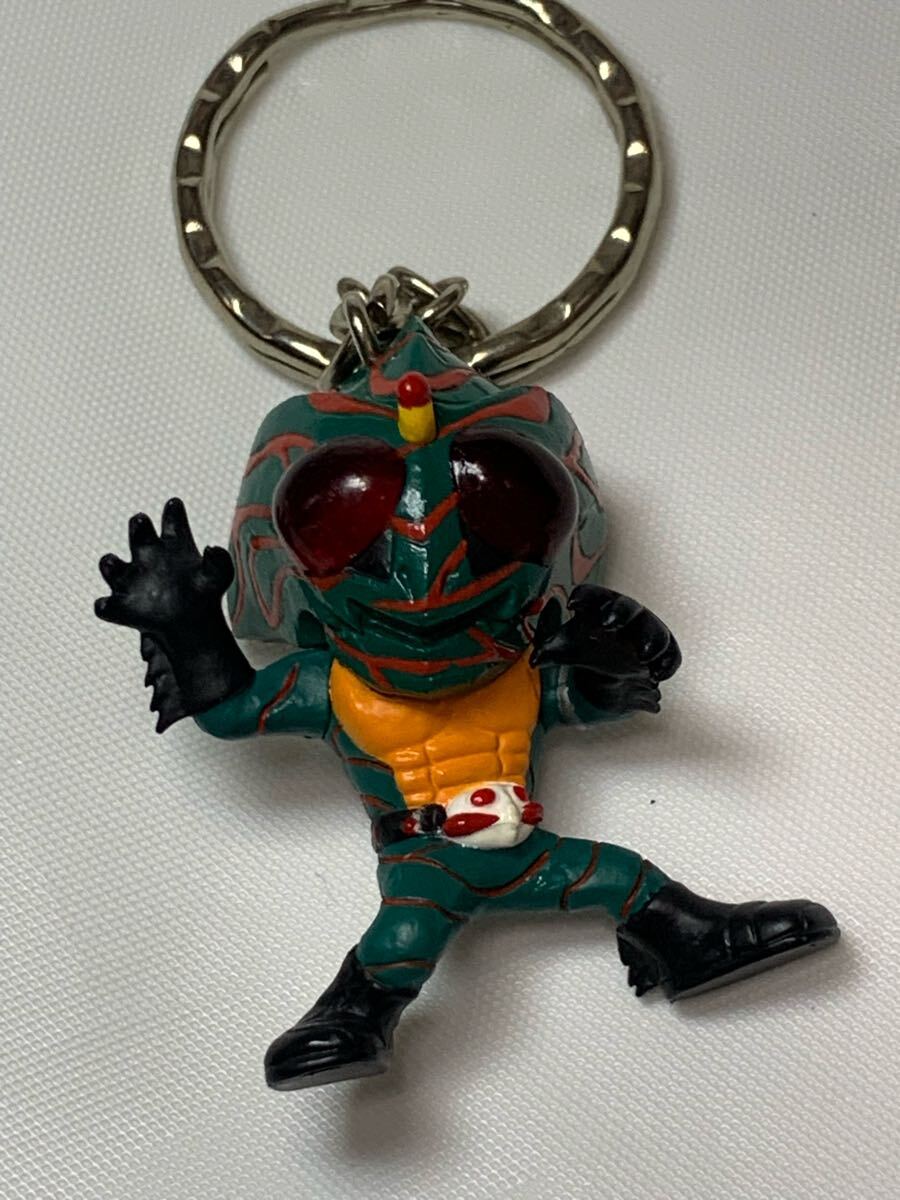 仮面ライダーアマゾン　フィギュア　マスコット付き　キーホルダー