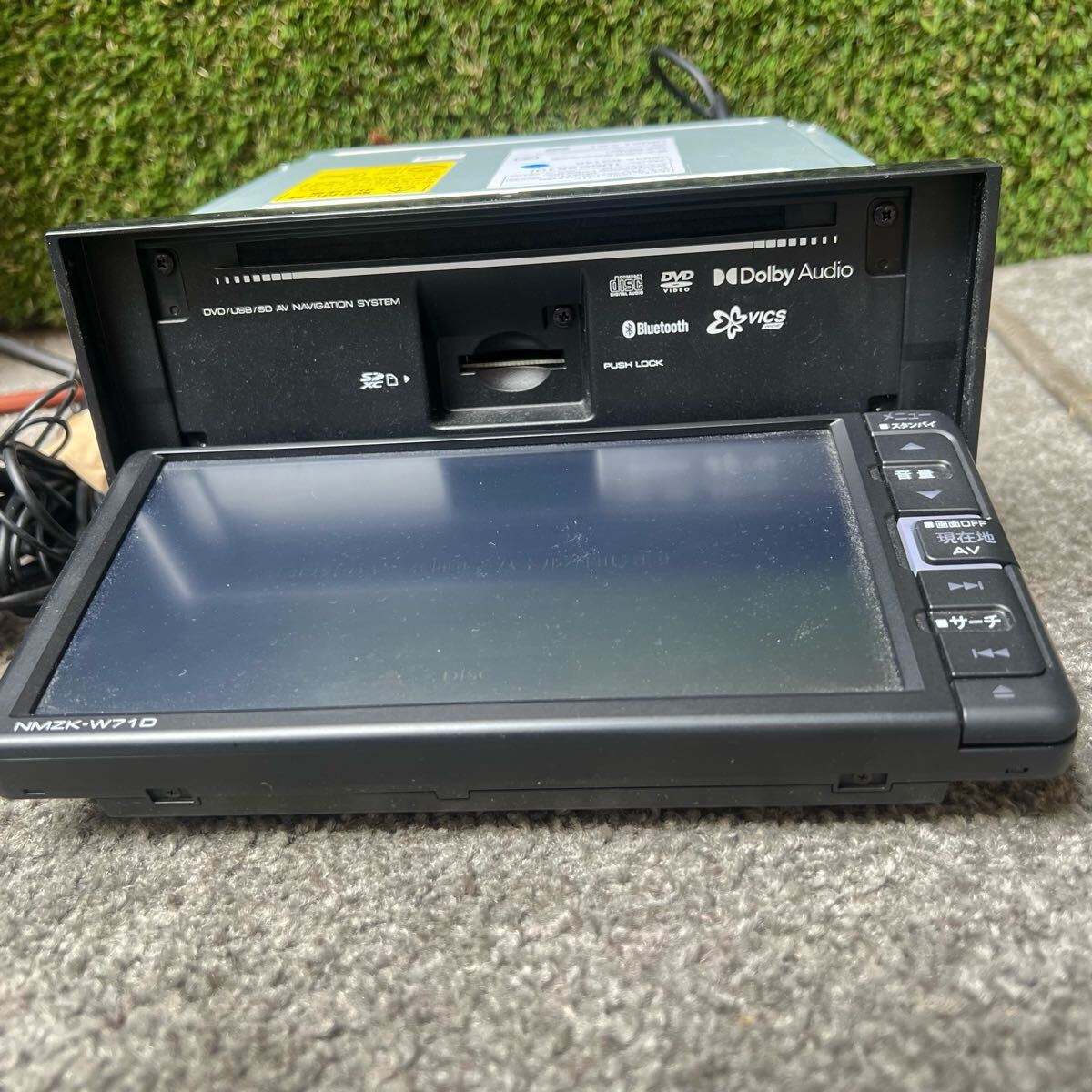 ダイハツ純正　【《NMZK-W71D》】 メモリーナビ　カーナビ　ダイハツ純正ナビ　 Bluetooth DVD USB BT 地図データ2020年　2021年制