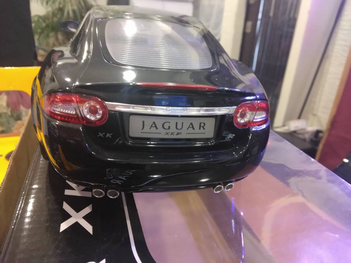 JAGUAR XKR ラジコンカー　