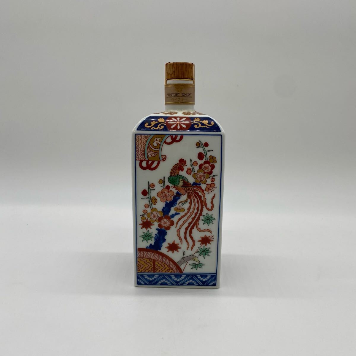 Yahoo!オークション - SUNTORY/サントリー ウイスキー 有田焼 古 Yahoo!オークション - SUNTORY/サントリー ウイスキー 有田焼 古
