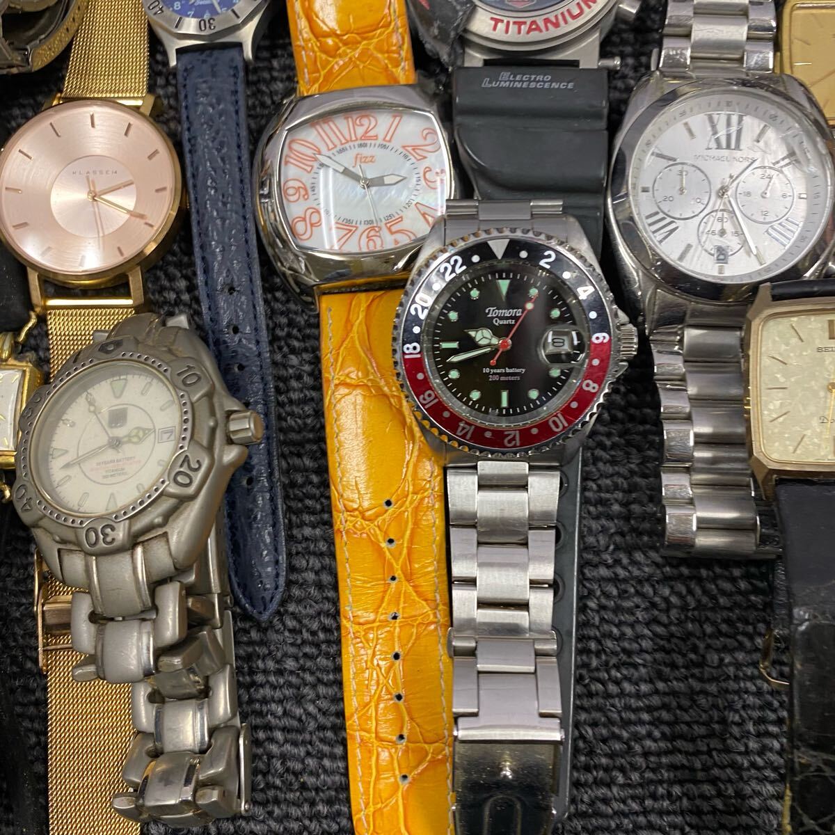 □【売り切り】腕時計50本まとめ売り!SEIKO CITIZEN カシオ DW □【売り切り】腕時計50本まとめ売り!SEIKO CITIZEN カシオ DW