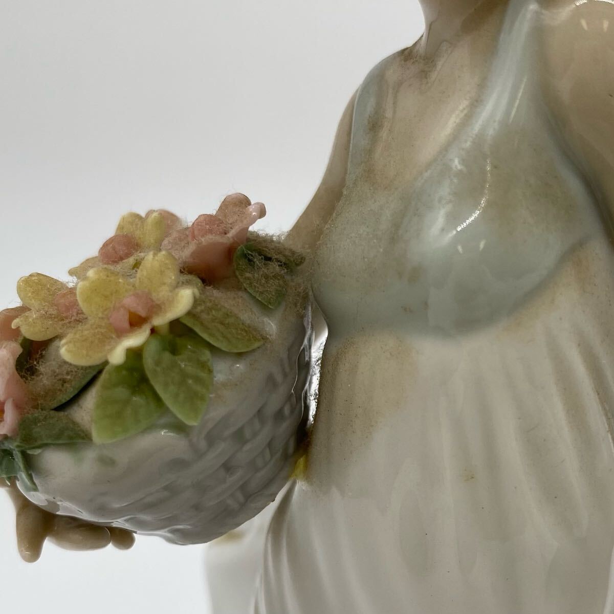 ◎【売り切り】LLADRO(リヤドロ)フィギュリン『春の花かご ◎【売り切り】LLADRO(リヤドロ)フィギュリン『春の花かご