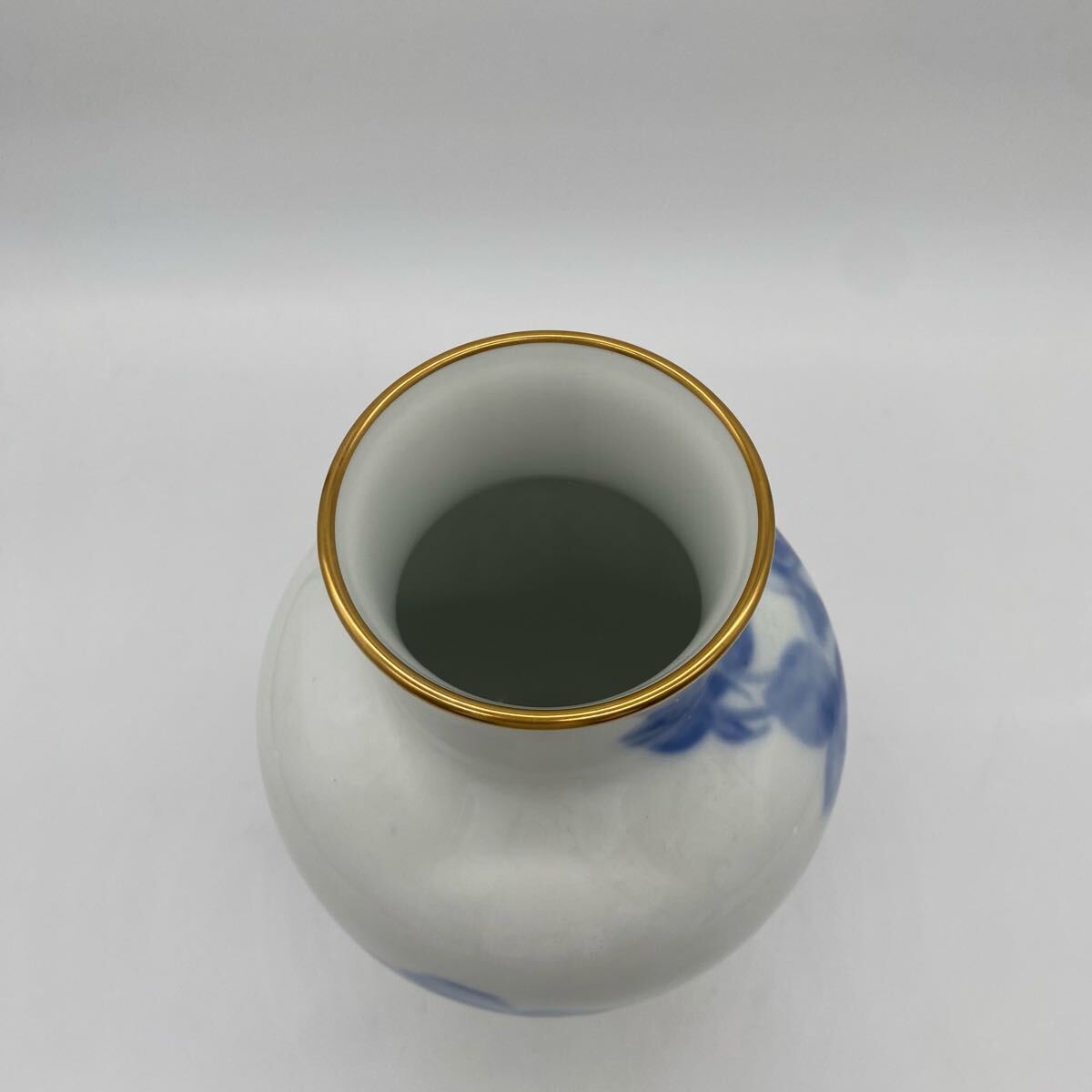 ◎【売り切り】OKURA/大倉陶園 ブルーローズ 花瓶 白陶器 花瓶 ◎【売り切り】OKURA/大倉陶園 ブルーローズ 花瓶 白陶器 花瓶