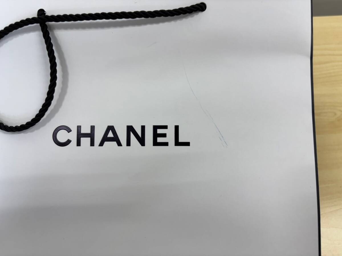 CHANEL シャネル ショッパー 大量 まとめ 紙袋 箱 Mサイズ S CHANEL シャネル ショッパー 大量 まとめ 紙袋 箱 Mサイズ S