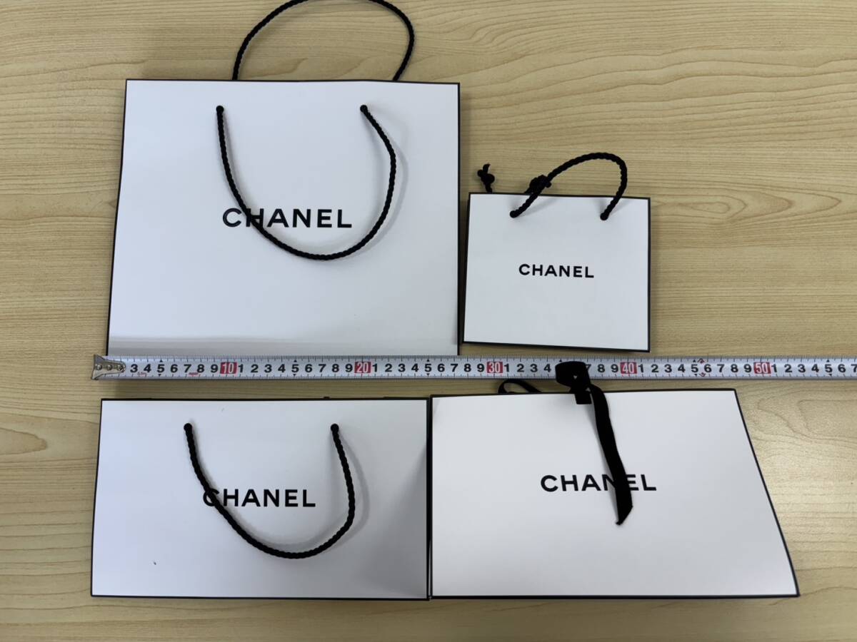 CHANEL シャネル ショッパー 大量 まとめ 紙袋 箱 Mサイズ S CHANEL シャネル ショッパー 大量 まとめ 紙袋 箱 Mサイズ S