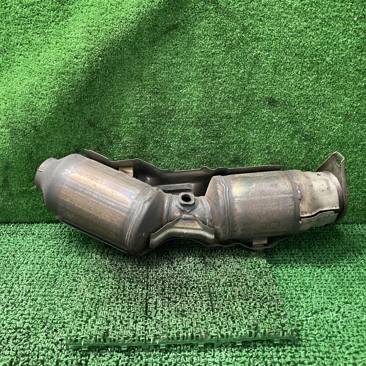 ♪♪プリウス S ZVW30 触媒① キャタライザー TB2/GP2 素材用 ♪♪プリウス S ZVW30 触媒① キャタライザー TB2/GP2 素材用
