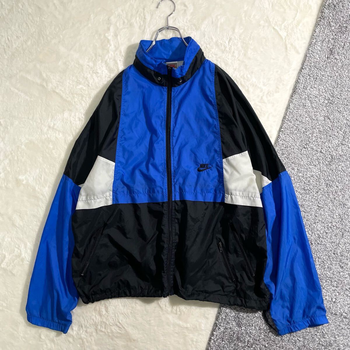 90s ナイキ NIKE ナイロンジャケット 裏地メッシュ サイズL 銀 90s ナイキ NIKE ナイロンジャケット 裏地メッシュ サイズL 銀