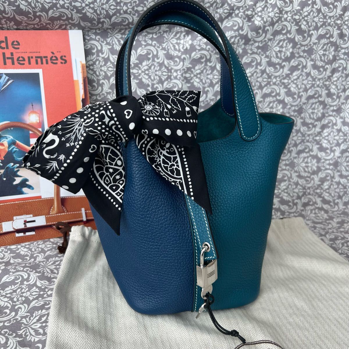 HERMES エルメス ピコタン ロック PM カザック バイカラー HERMES エルメス ピコタン ロック PM カザック バイカラー