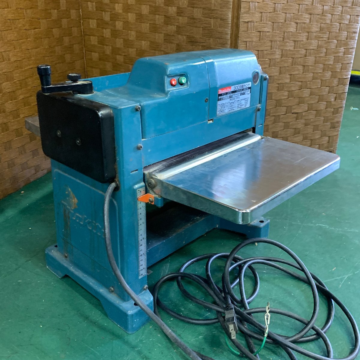 s001 通電可 makita マキタ 300mm自動カンナ モデル2012 木工 s001 通電可 makita マキタ 300mm自動カンナ モデル2012 木工