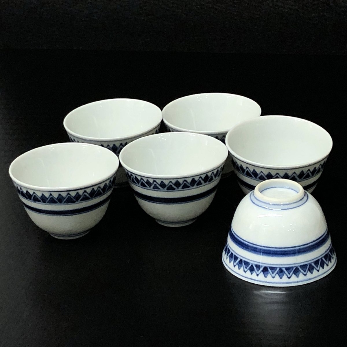 m001 H(60) 時代品 京焼 昭阿弥造 染付 煎茶碗 6客 茶道具 古玩 m001 H(60) 時代品 京焼 昭阿弥造 染付 煎茶碗 6客 茶道具 古玩