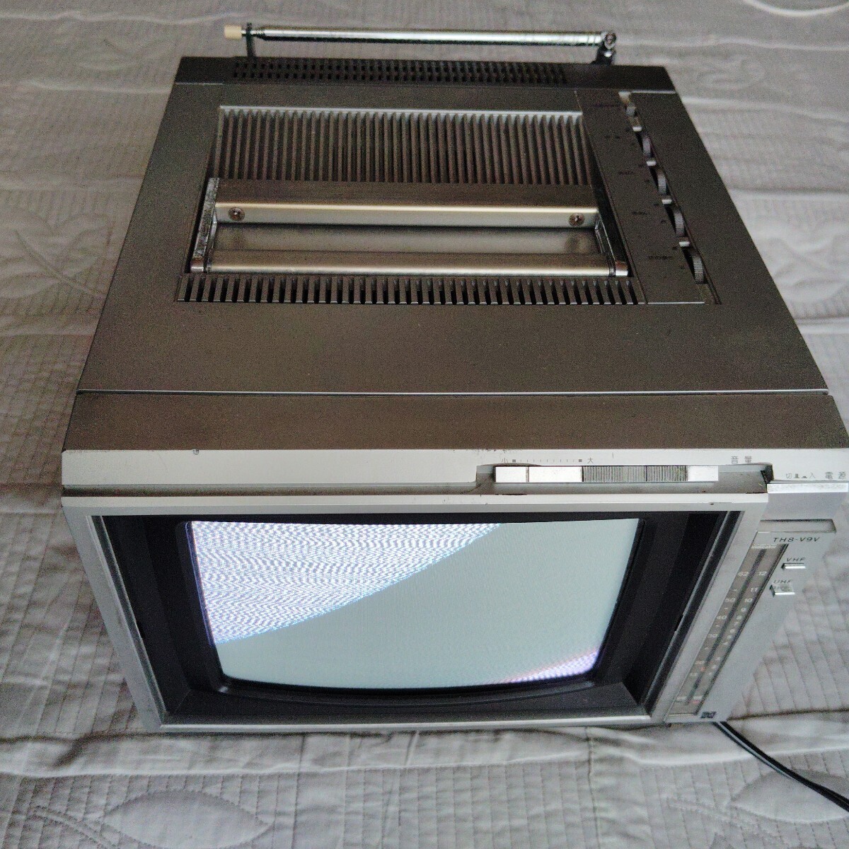 中古 昭和レトロ ナショナル カラーテレビ( パナカラー) TH8-V9V 中古 昭和レトロ ナショナル カラーテレビ( パナカラー) TH8-V9V