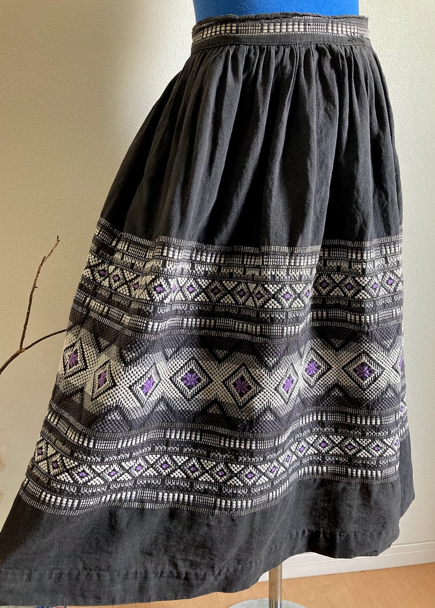送料無料 グアテマラヴィンテージ手刺繍ギャザースカート/ジャン 送料無料 グアテマラヴィンテージ手刺繍ギャザースカート/ジャン