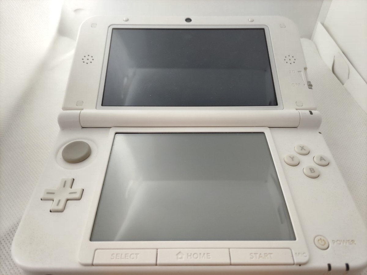 美品 ゲーム実況 3DSLL 『キャプチャー機能付き』ホワイト 偽 美品 ゲーム実況 3DSLL 『キャプチャー機能付き』ホワイト 偽