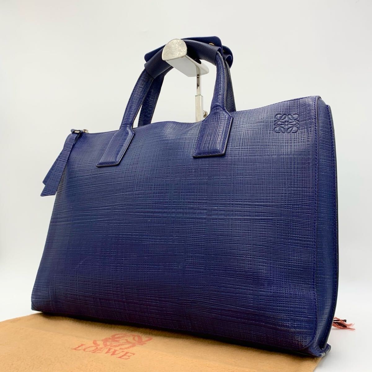 美品✨ロエベ ビジネスバッグ トレド アナグラム ロゴ A4可 レザー ネイビー 楽天市場】LOEWE ロエベ アナグラム トレド ブリーフケース