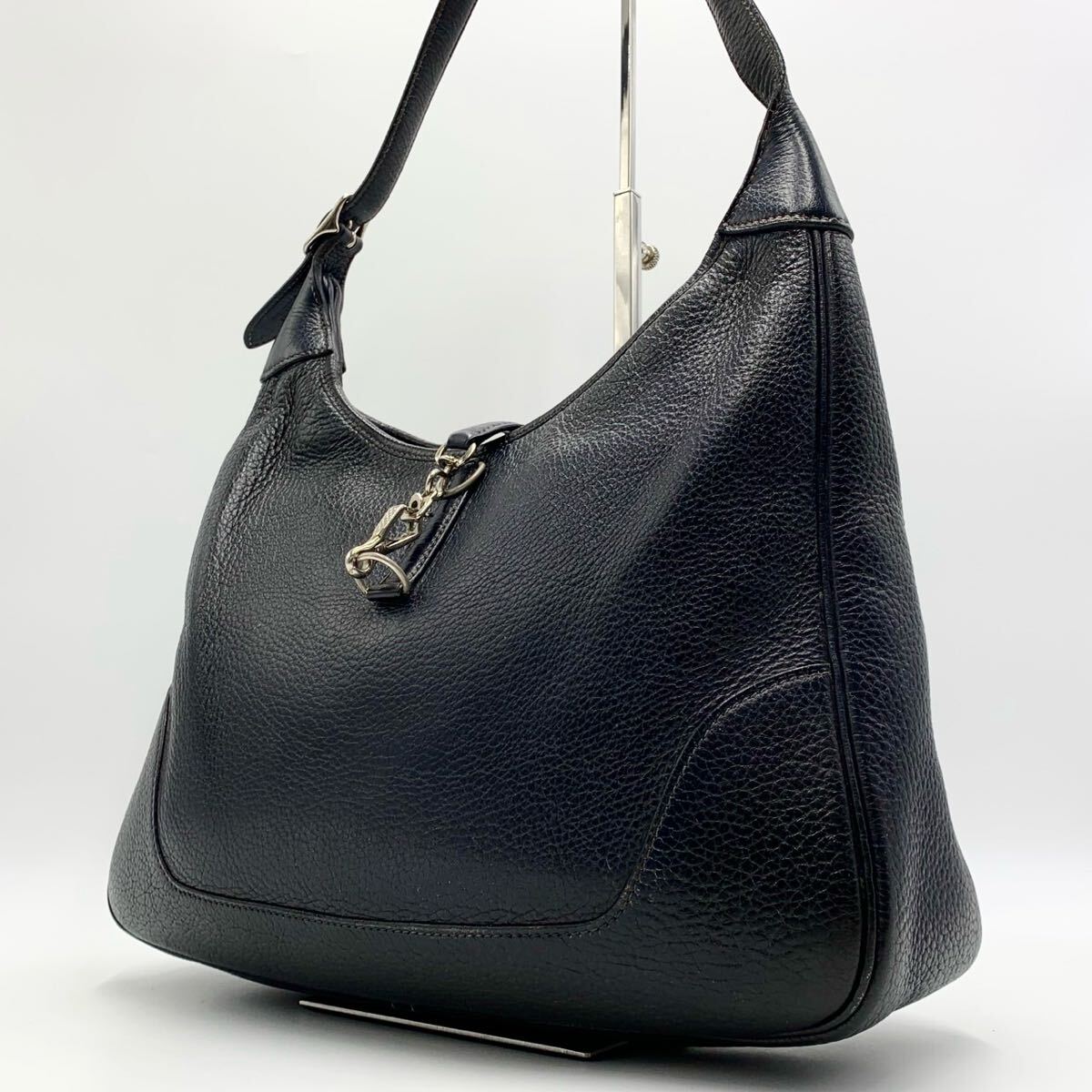鑑定済】エルメス HERMES トリム31 トリヨンレザー ワン 鑑定済】エルメス HERMES トリム31 トリヨンレザー ワン