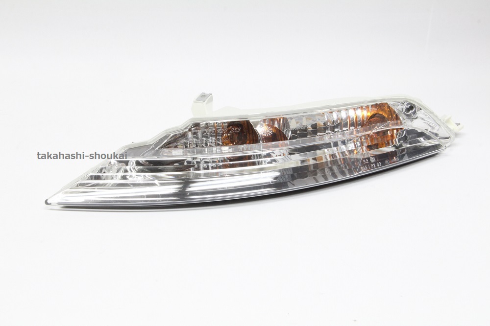 6シリーズ（E63 E64）【新品】BMW純正品 左側 フロントウィンカー　＃63137165805