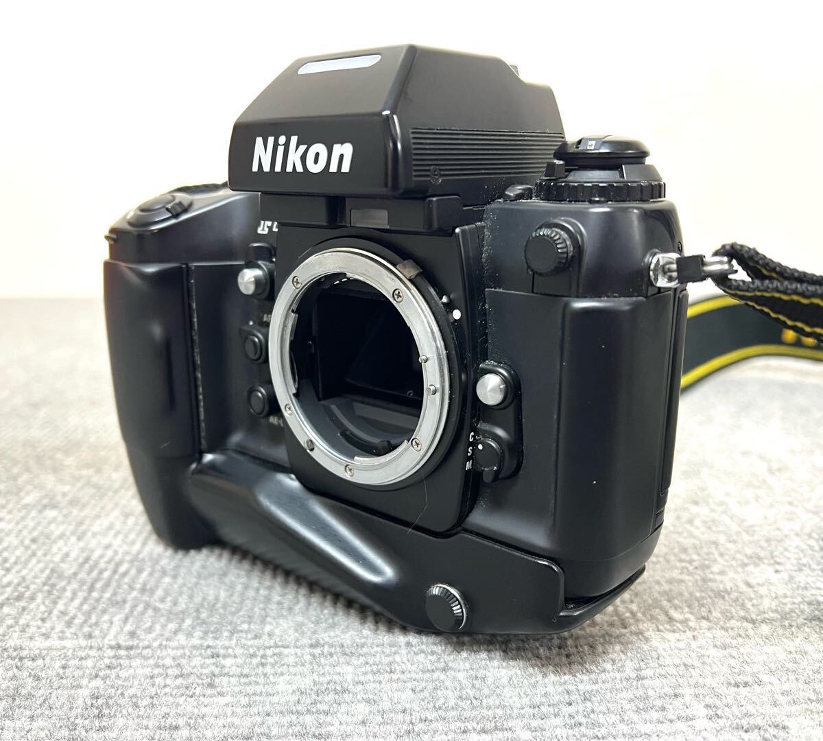 Nikon F4 MB-21 レンズ AF Nikko 35-70mm 1:3.3-4.5 ニコン Nikon F4 MB-21 レンズ AF Nikko 35-70mm 1:3.3-4.5 ニコン